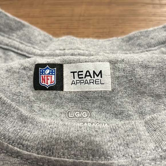 New England Patriots NFL tee shirt size: large - Picture 2 of 2